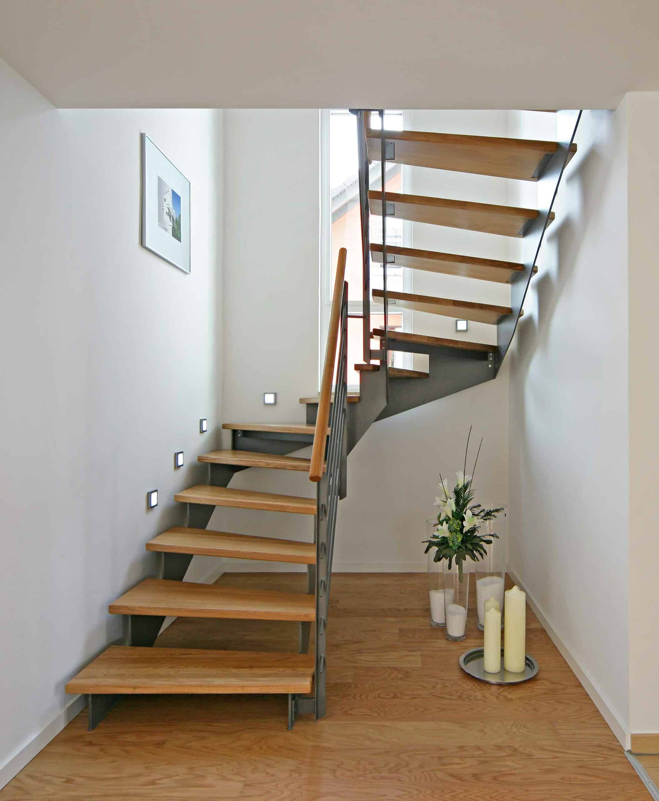 Treppe Musterhaus Emotion Fellbach von Fertighaus WEISS