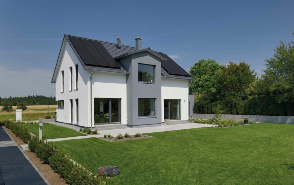 Satteldach Musterhaus Life Oberrot von Fertighaus WEISS