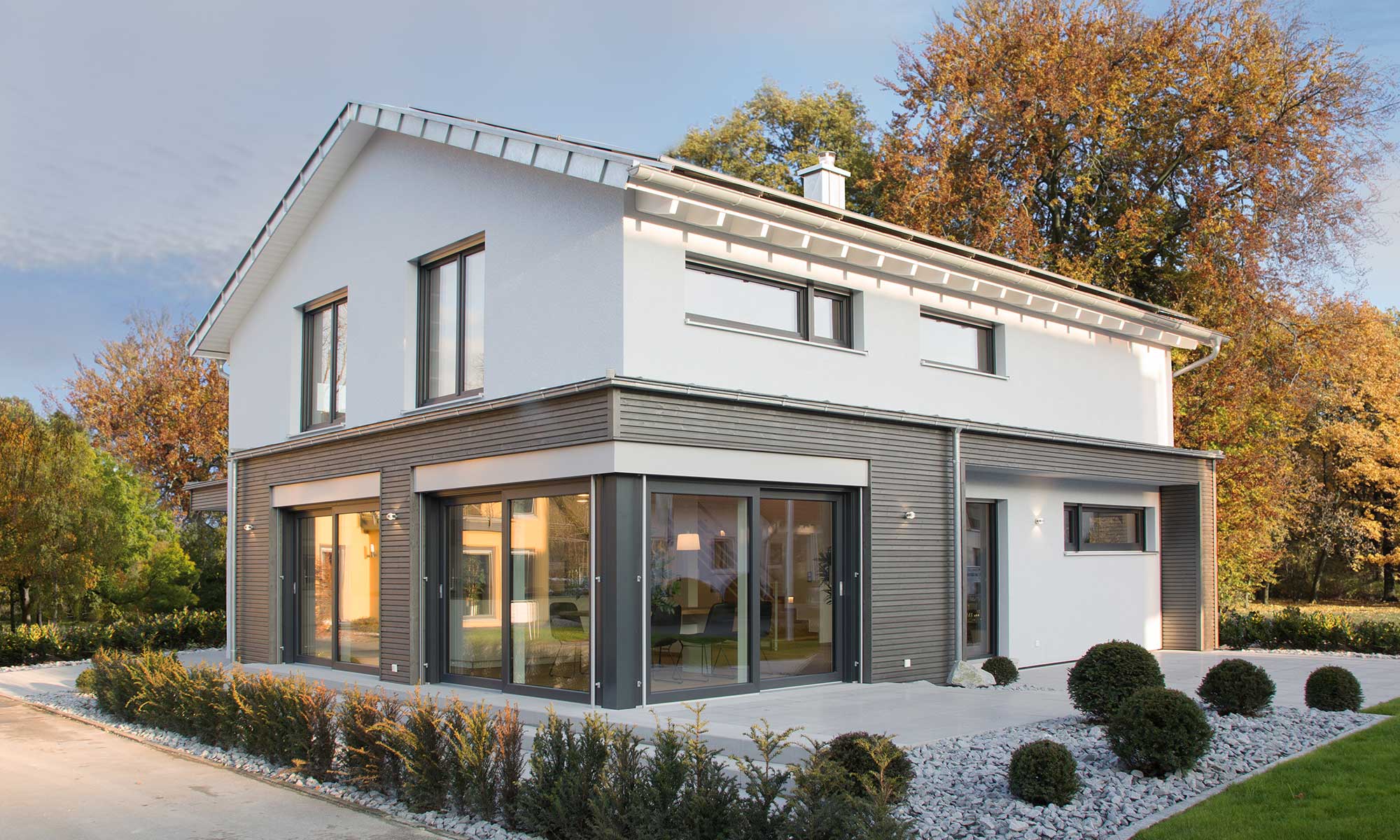 Satteldach Musterhaus Ulm von Fertighaus WEISS