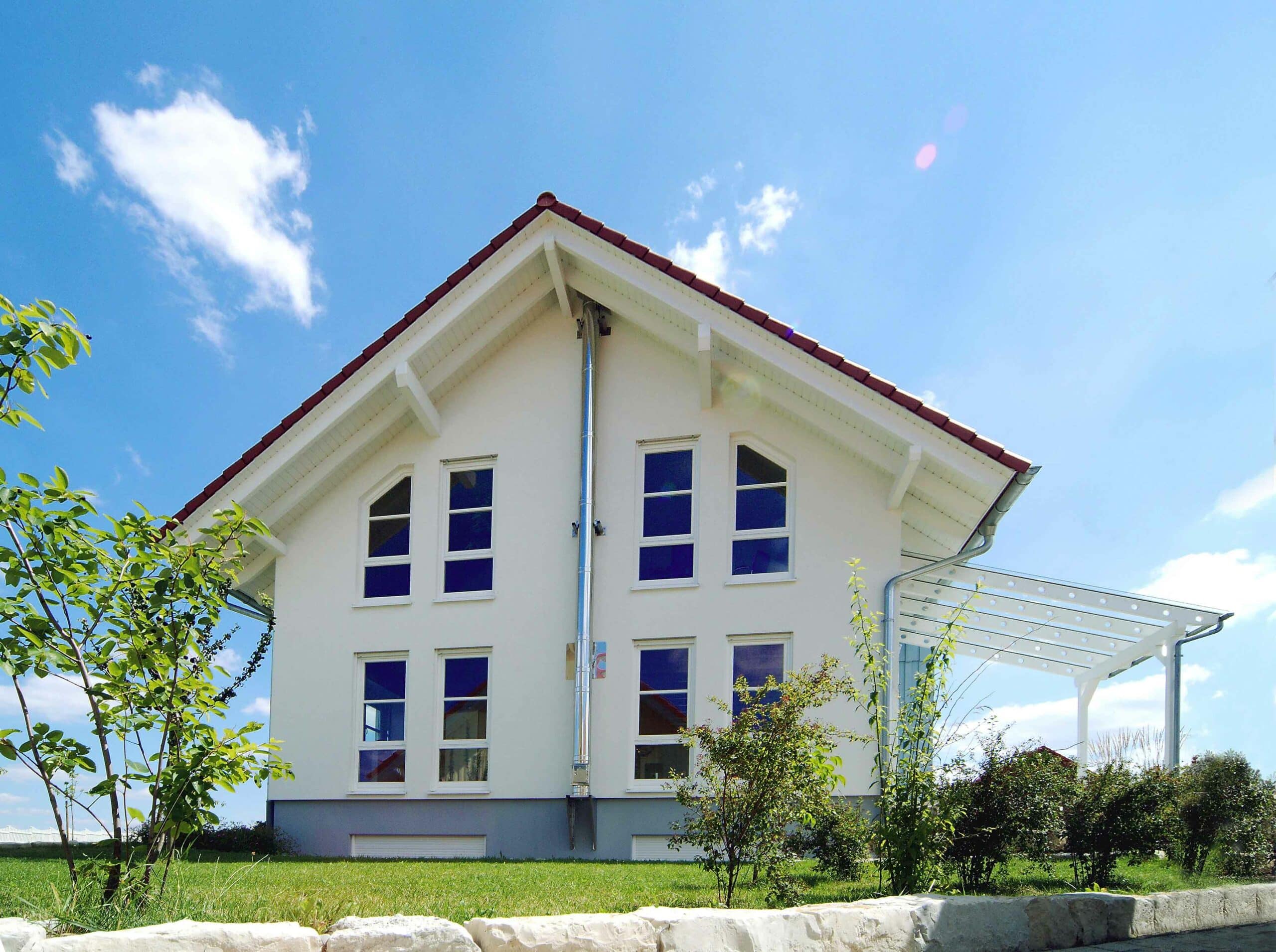 Satteldach Musterhaus Vision von Fertighaus WEISS