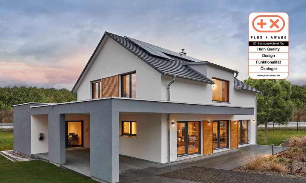 Plus x Award Musterhaus Günzburg von Fertighaus WEISS