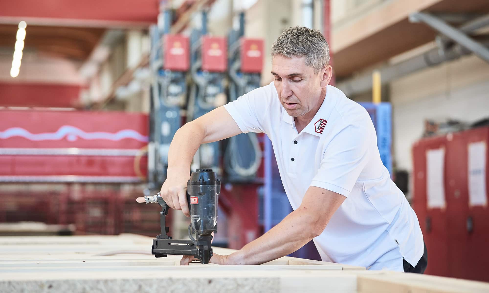 Zimmerer bei Fertighaus WEISS