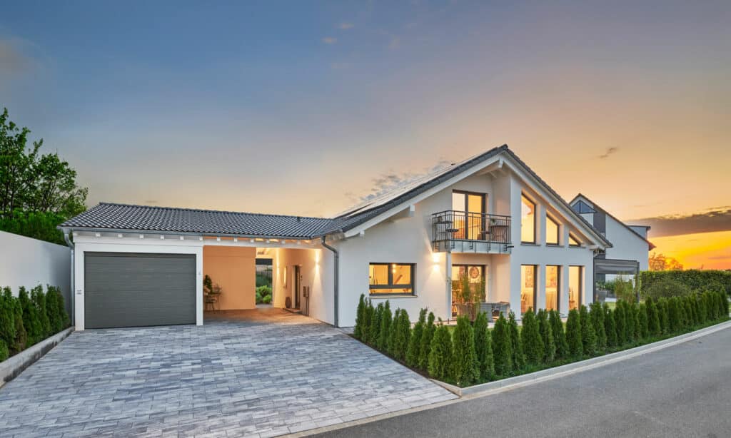 Außen Haus Raum von Fertighaus WEISS