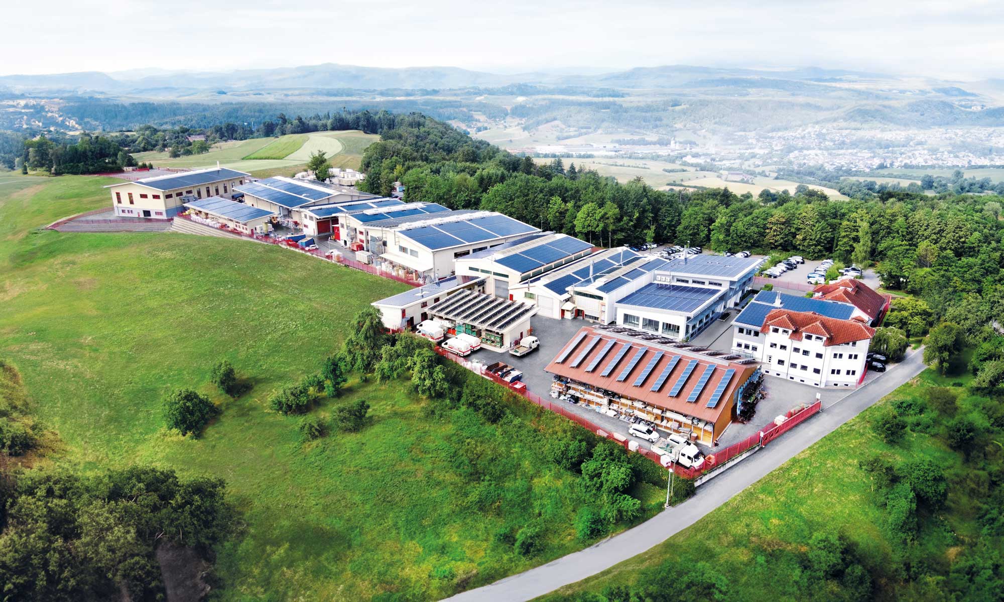 Luftaufnahme vom Werk von Fertighaus WEISS