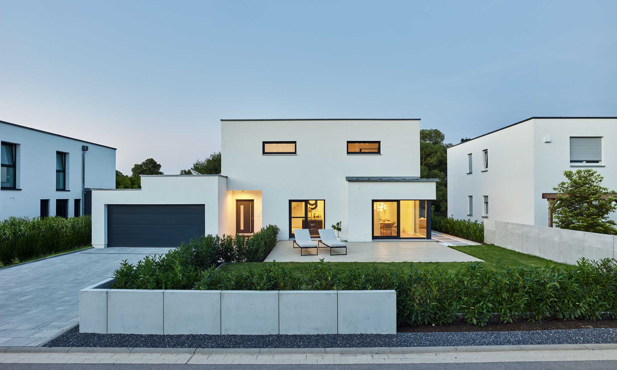 Dämmerung Haus Rohr Fertighaus WEISS